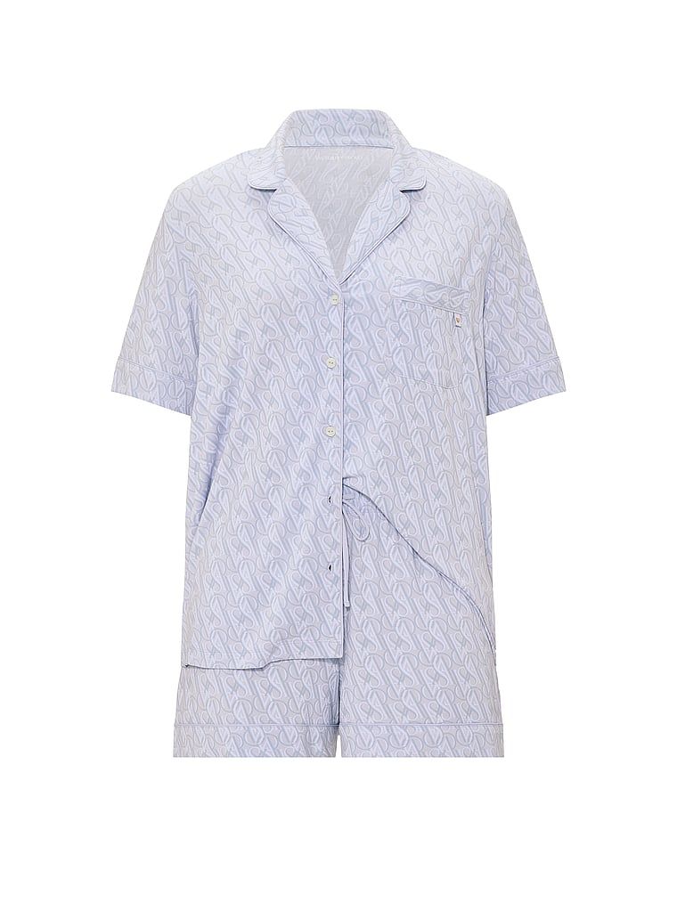 Pijamale modale cu pantaloni scurți SoSoft. Produsul este modelat și provine din colecția Victoria's Secret.