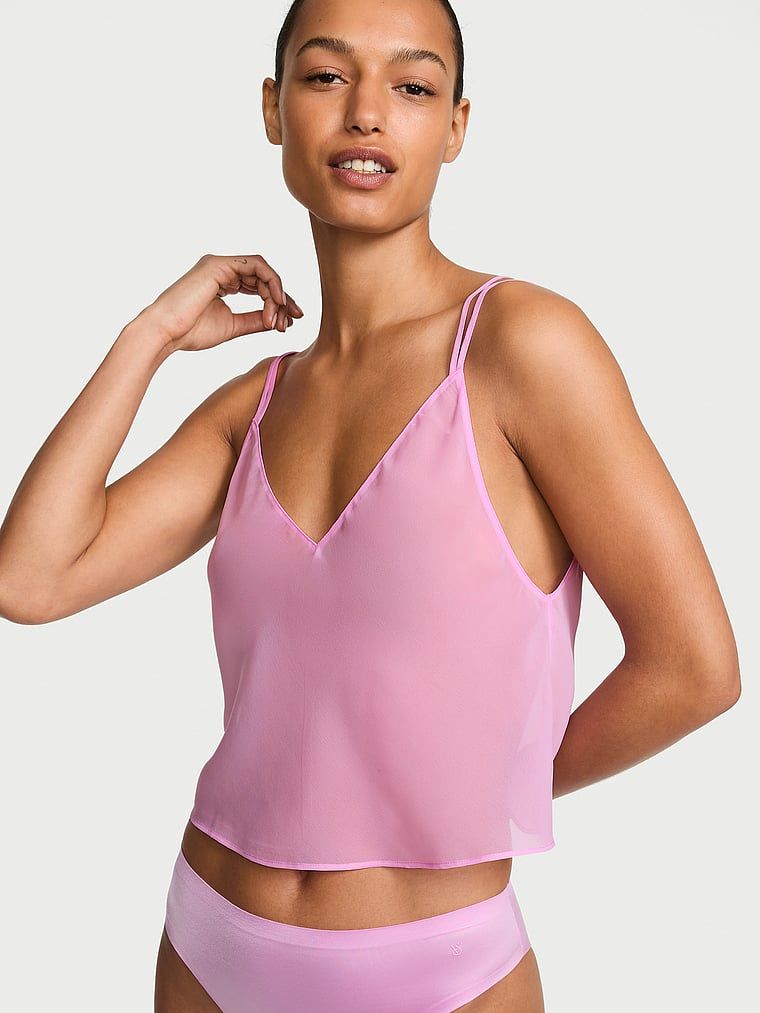 Bluză din șifon pentru somn. Produsul este roz și provine din colecția Victoria's Secret.