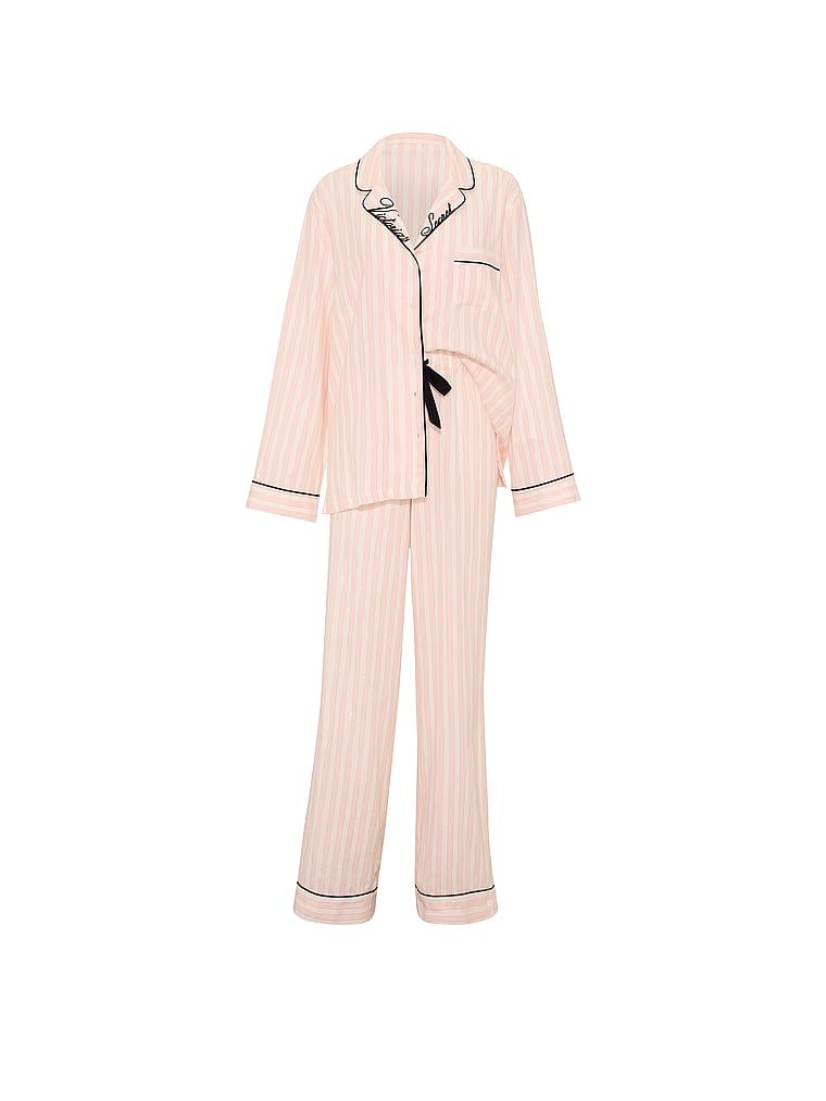 Pijamale din flanel cu pantaloni lungi. Produsul are o culoare cu model și provine din colecția Victoria's Secret.