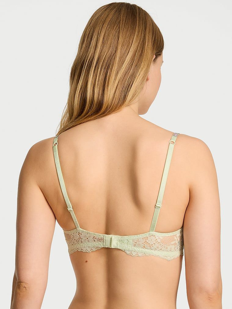 Wicked Twinkle Silver balconette sutien. Produsul este modelat și provine din colecția Dream Angels.