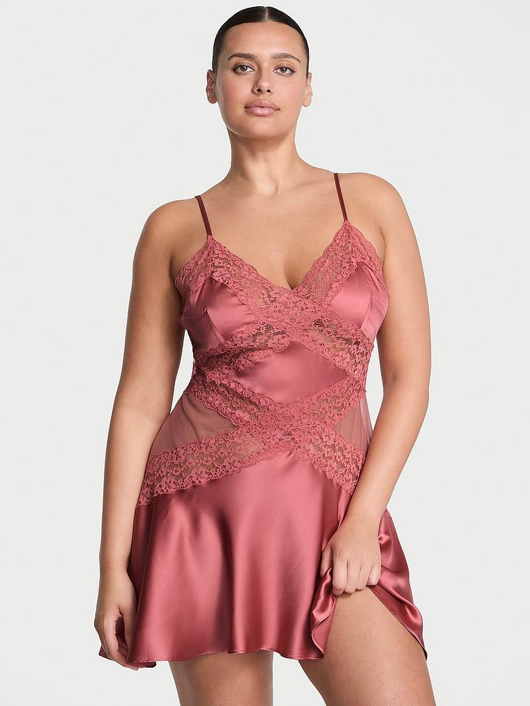 Dream Angels Rochie slip cu volan Dare to Dream din dantelă și satin