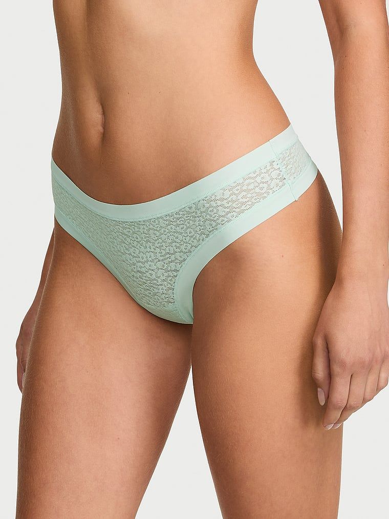 Tanga cu Leopard cu imprimeu de leopard, care nu apare. Produsul este verde și provine din colecția No-Show.