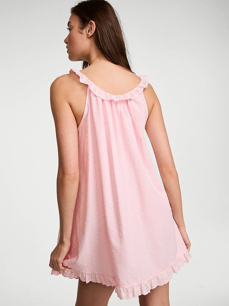 Cămașă de noapte vintage Dream din bumbac. Produsul este roz și provine din colecția Victoria's Secret.