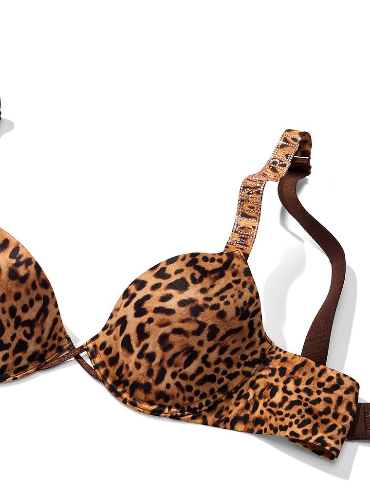 Sutien ușor căptușit cu bretele Shine Strap Demi lucioase. Produsul are o culoare cu model și provine din colecția Very Sexy.