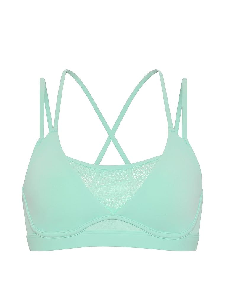 Sutiene sport VSX Elevate Hot Zones. Produsul este verde și provine din colecția VSX.