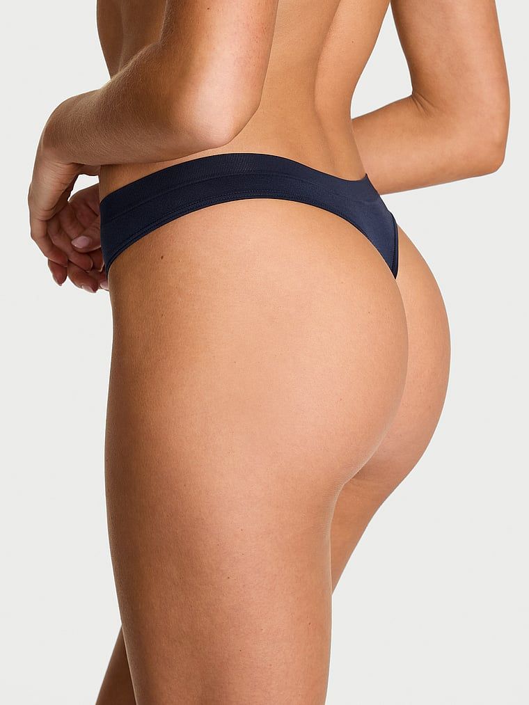 Tanga fără cusură. Produsul este albastru și provine din colecția Seamless (Seamless Collection).