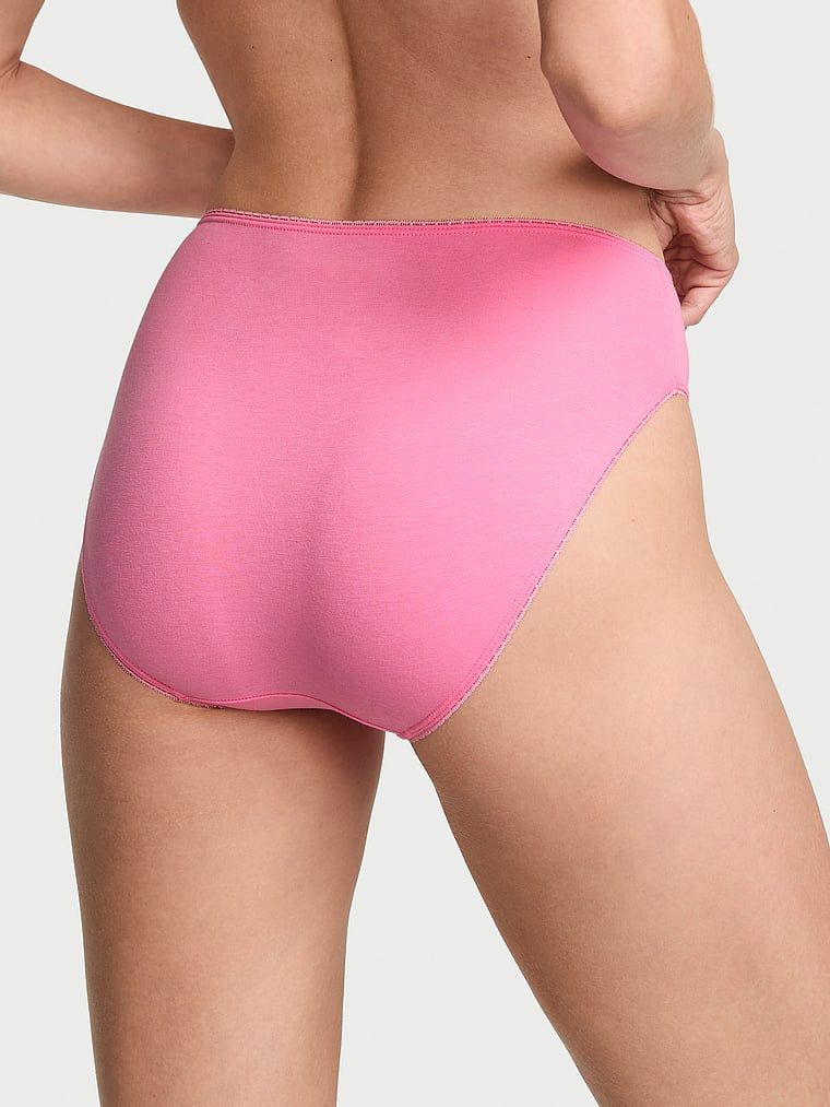 Chiloți din bumbac cu inserții Lace-Trim. Produsul este roz și provine din colecția Victoria's Secret.