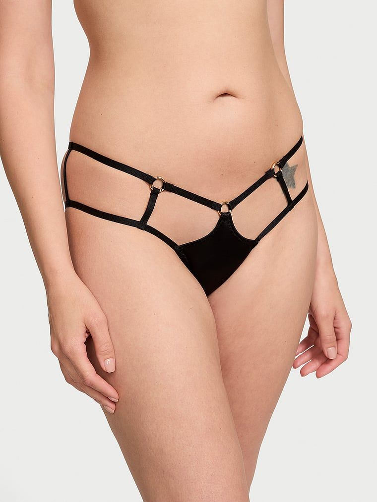 Very Sexy Chiloți Cheeky cu ornamente metalice și barete