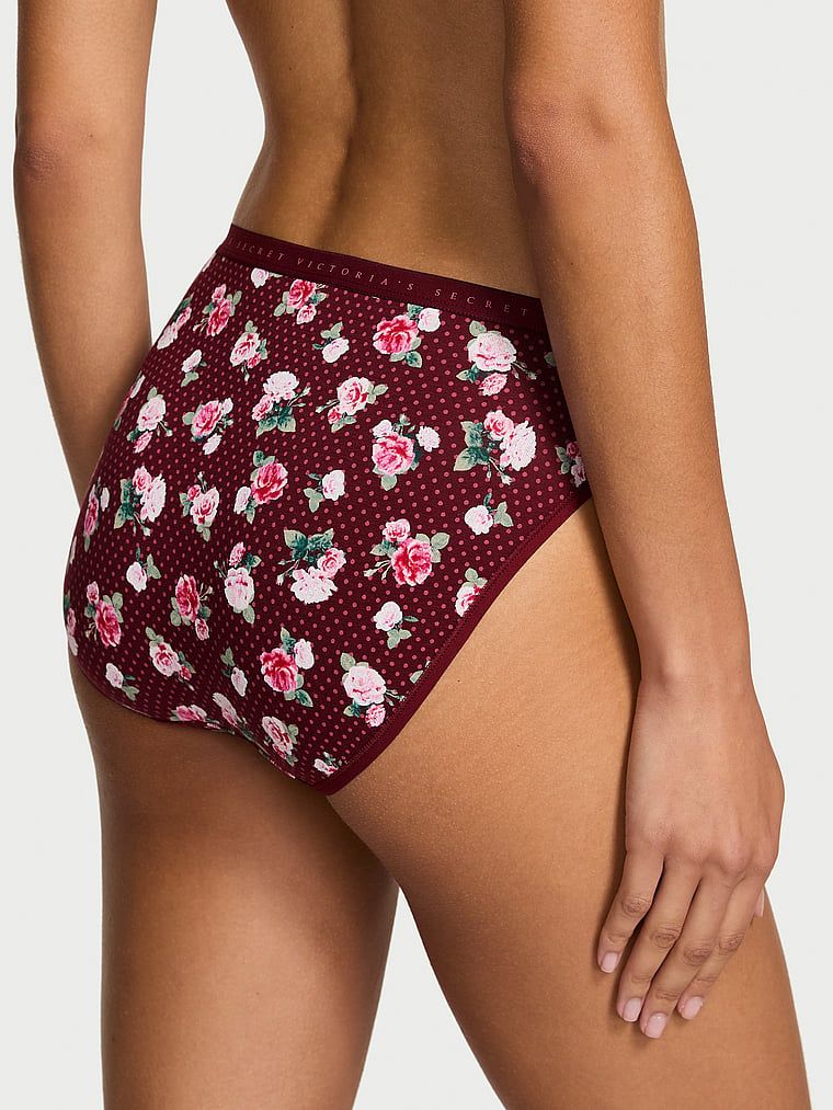 Chiloți din bumbac cu picioare înalte Chiloți cu picioare înalte. Produsul are un model floral și provine din colecția Victoria's Secret.