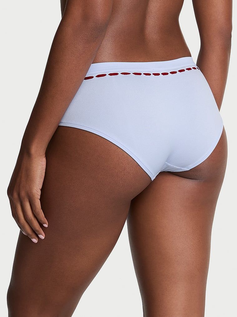 Chiloți hiphugger cu sloturi cu panglici fără cusură. Produsul este de culoare mov și provine din colecția Seamless (Seamless Collection).