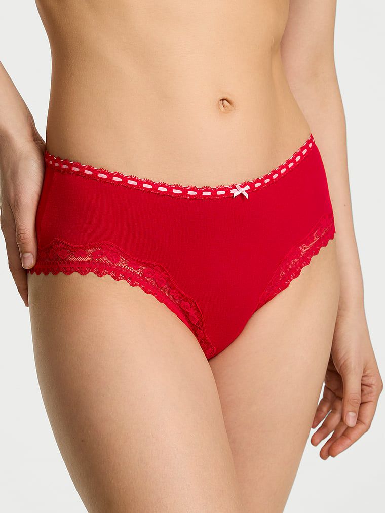 Chiloți din bumbac cu margini de dantelă cu fundă. Produsul este roșu și provine din colecția Lace Trim.