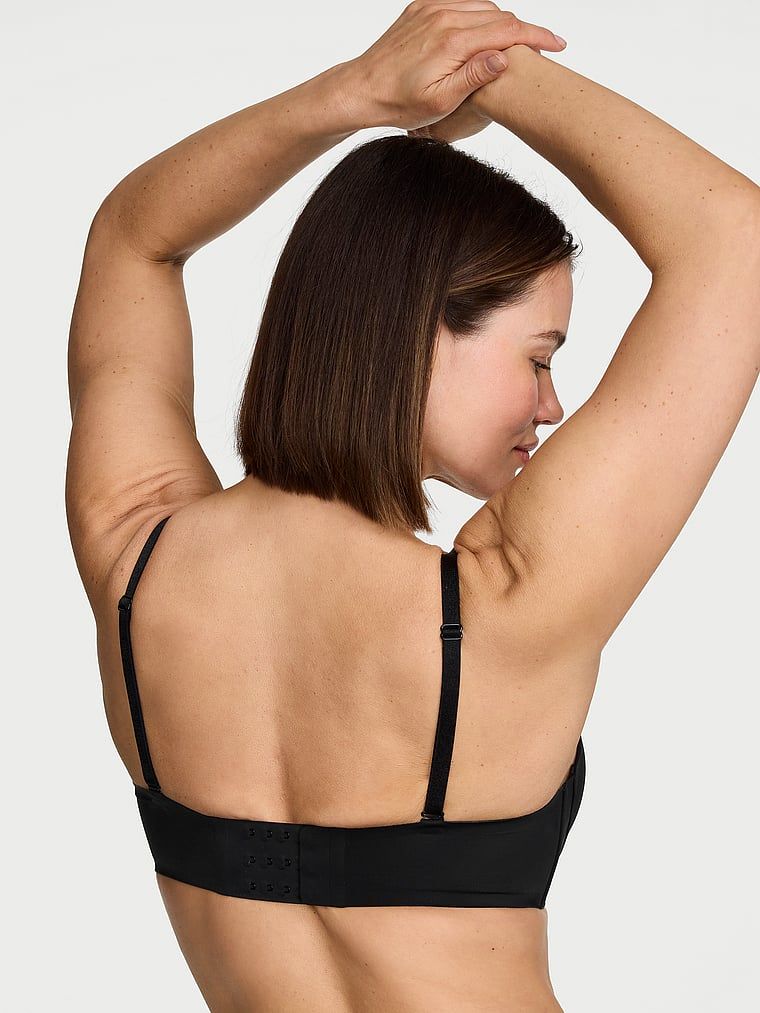 Sutien push-up fără bretele. Produsul este negru și provine din colecția Invisible by Victoria's Secret.