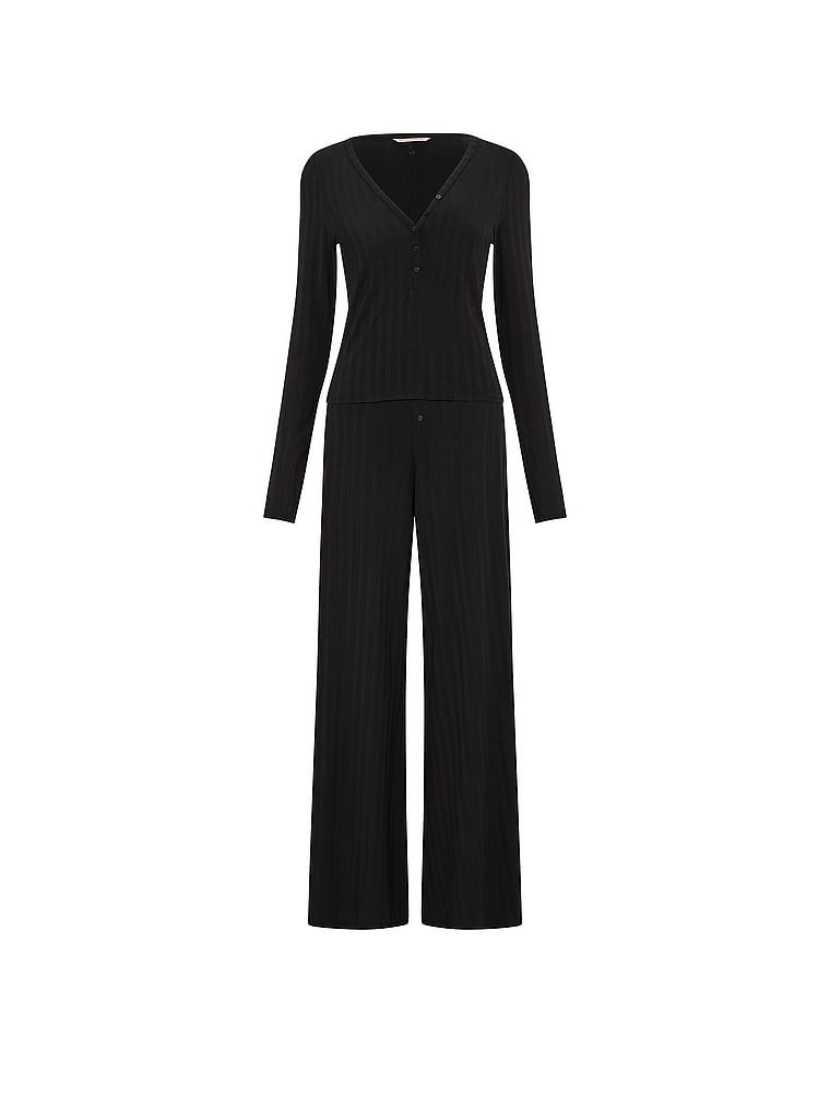 Pijamale făcute din SoSoft modal. Produsul este negru și provine din colecția Victoria's Secret.