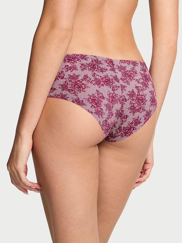 Chiloți fără cusături No-Show Cheeky. Produsul este de culoare florală și provine din colecția No-Show.