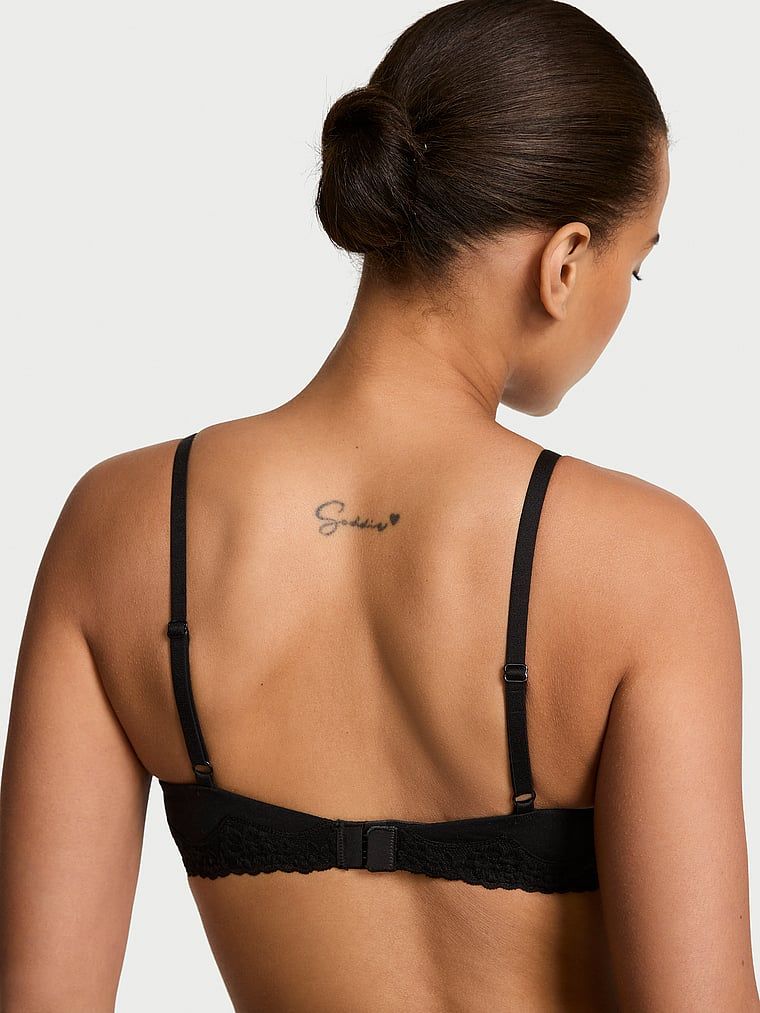 Sutien de bumbac push-up Perfect Shape. Produsul este negru și provine din colecția de tricouri.
