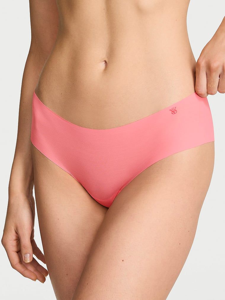 Chiloți obraznici din plasă fără apariție. Produsul este roz și provine din colecția No-Show.