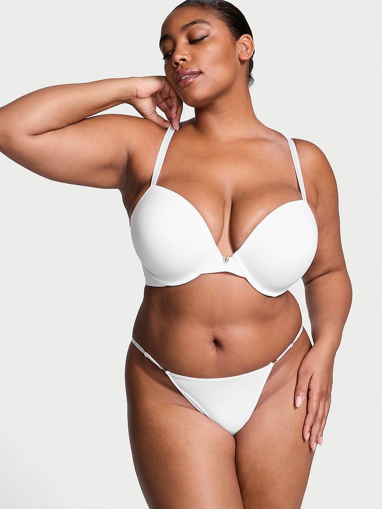 Chiloți cu bretele reglabile pentru bikini. Produsul este alb și provine din colecția Dream Angels.