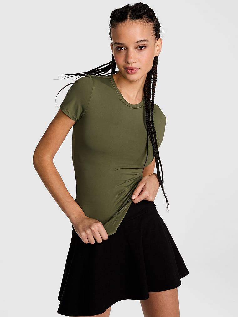 Tricou cu mâneci scurte și bază elastică