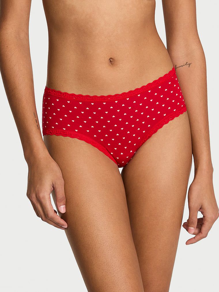 Chiloți de bumbac cu dantelă pe margini, dantelă-talie obraznică. Produsul este modelat și provine din colecția Lace Trim.