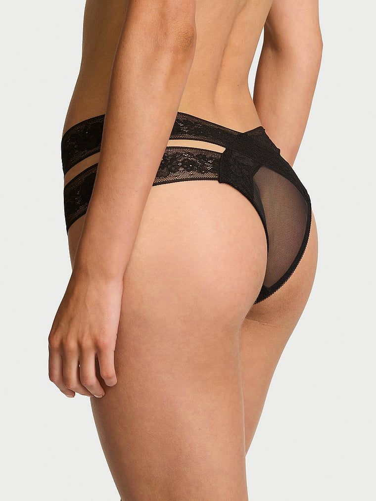 Chiloți decupați cu dantelă Cheeky cu bretele decupate. Produsul este negru și provine din colecția Very Sexy.