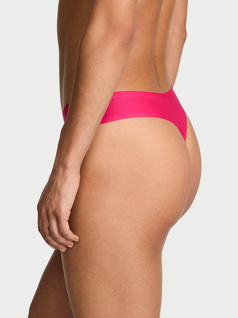Tanga din microfibră Flex. Produsul este roz și provine din colecția Body by Victoria.