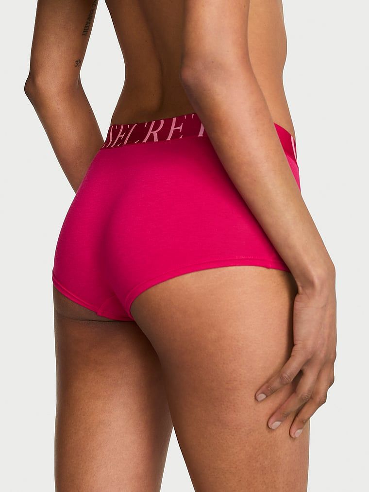 Pantaloni scurți de bumbac au explodat logo-ul Boyshort. Produsul este roz și provine din colecția Bumbac.