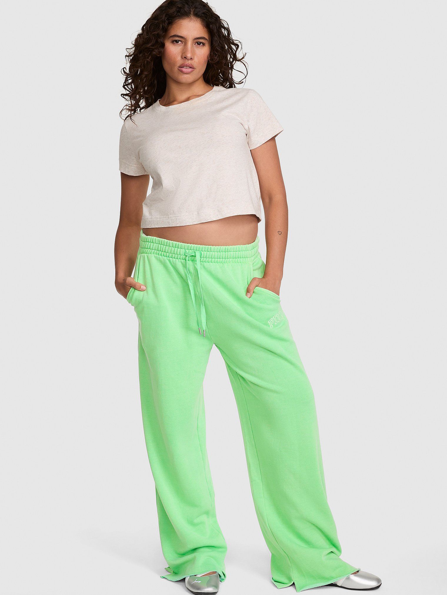 Pantaloni de trening cu picior larg și tiv despicat Campus Fleece