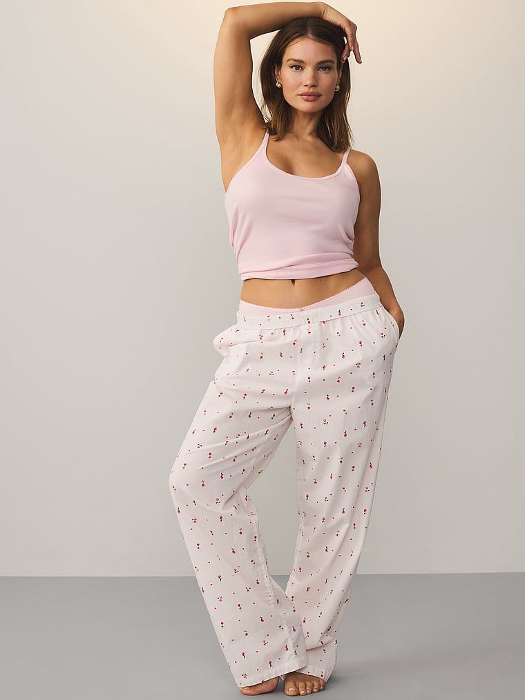 Topul de dormit din bumbac mix & match. Produsul este roz și provine din colecția Victoria's Secret.
