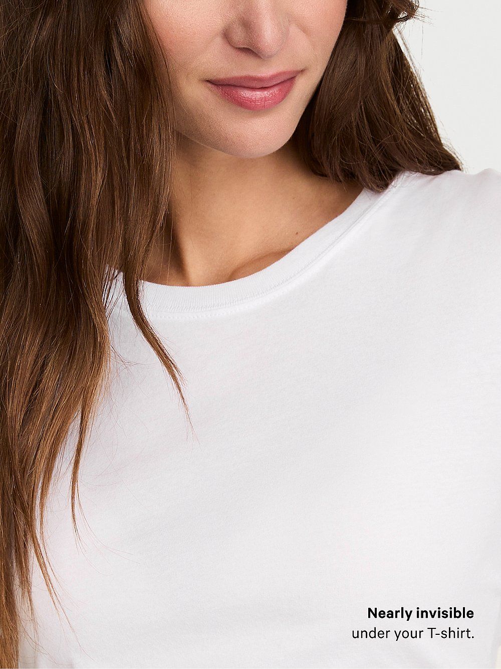 CoolBra Demi ușor căptușit. Produsul este negru și provine din colecția de tricouri.