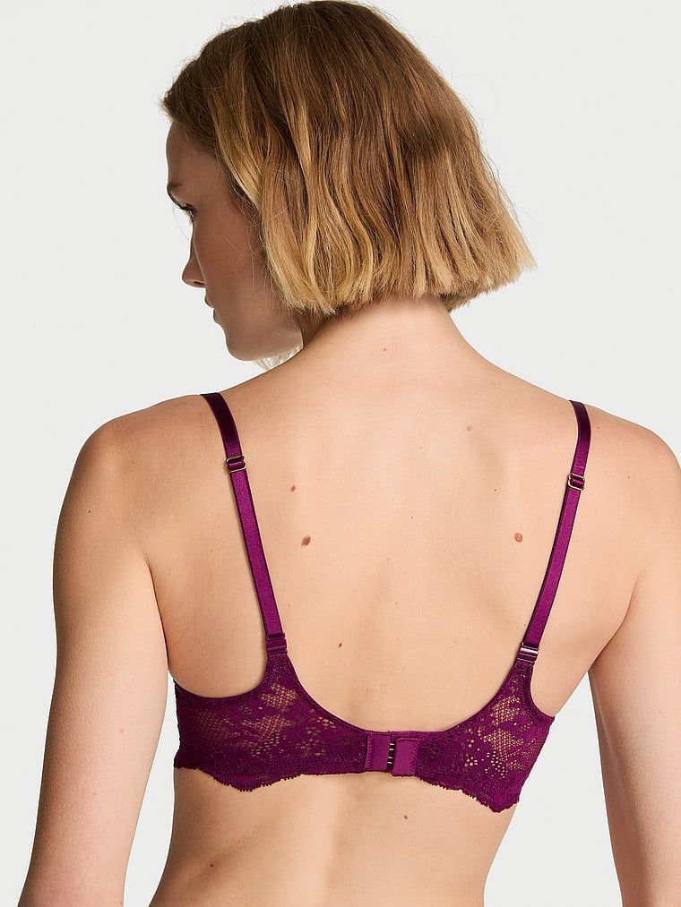 Sutien push-up, neted și dantelat. Produsul este de culoare mov și provine din colecția Dream Angels.
