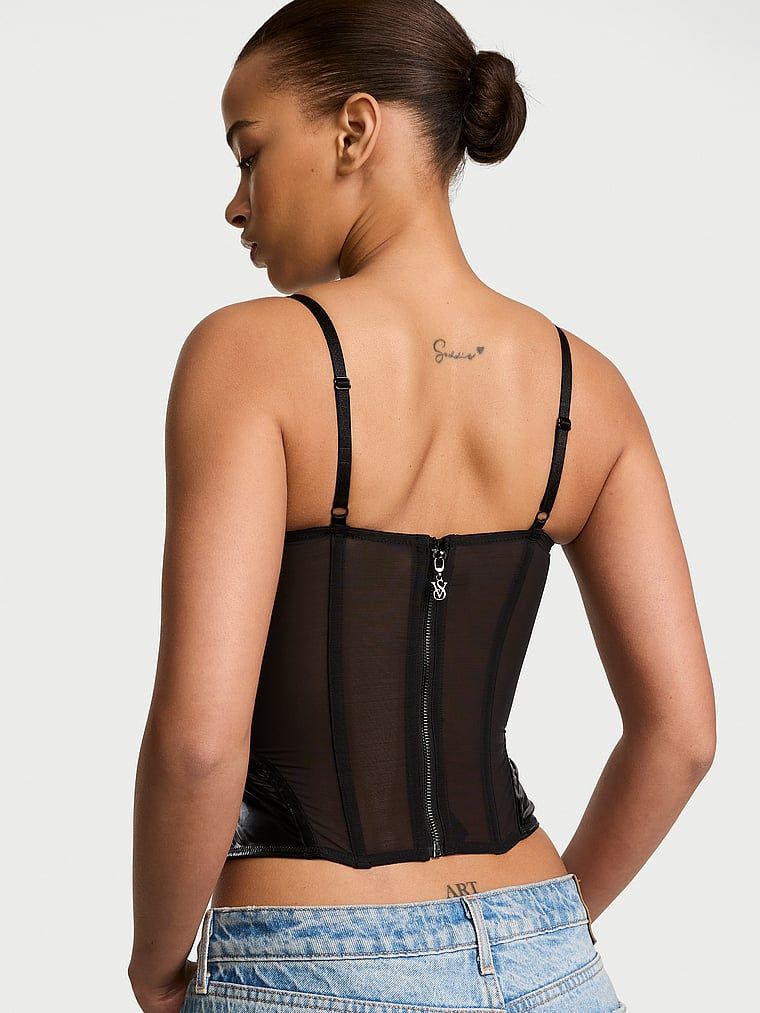 Corset Sex-Ray. Produsul este modelat și provine din colecția Very Sexy.