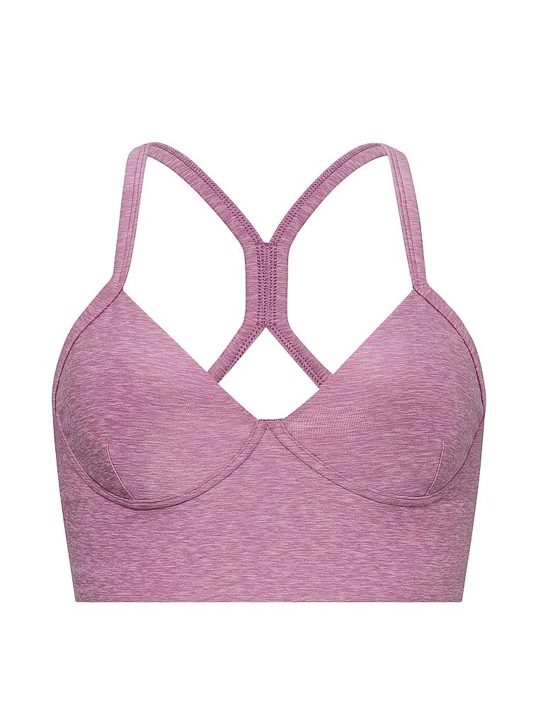 VSX LUXMarl Racerback sutien sport. Produsul este modelat și provine din colecția VSX.