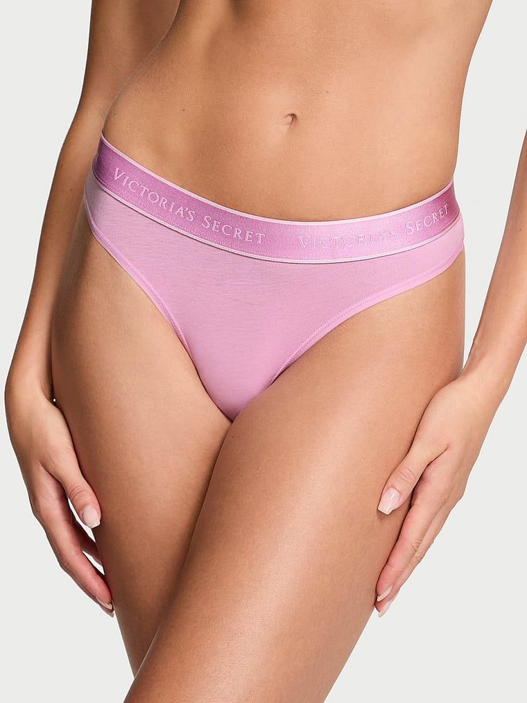 Tanga din bumbac cu logo în talie. Produsul este de culoare violet și provine din colecția Cottumbac.