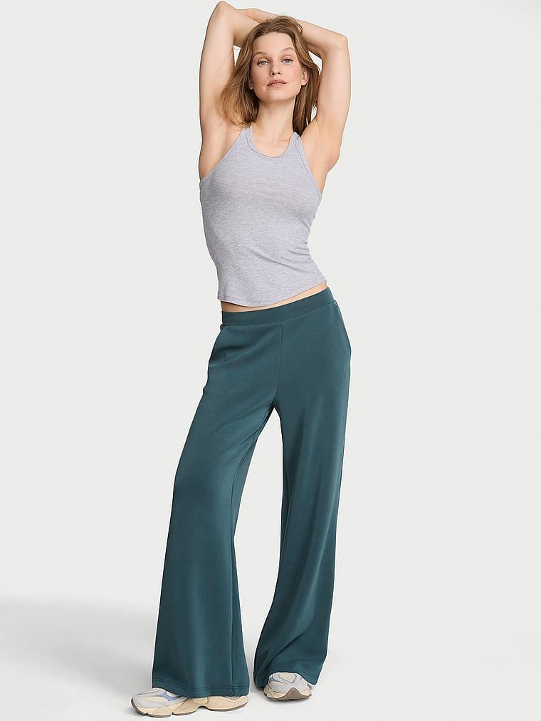 VSX Pantaloni largi dintr-un material tricotat ultra-ușor