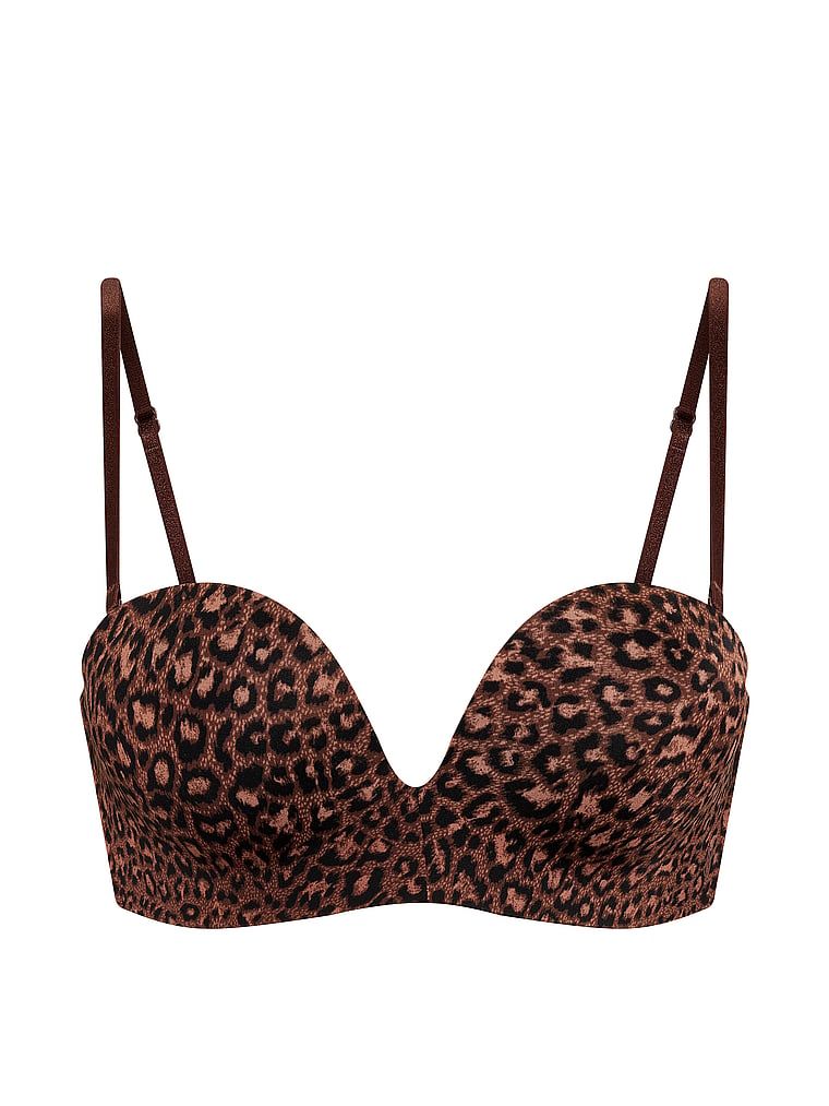 Sutien push-up fără bretele care închid mărimea 2 mărimi bombshell. Produsul este modelat și provine din colecția Victoria's Secret Bar.