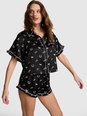 Set de pijama satinat GRWPINK: cămașă cu mânecă scurtă și șorturi
