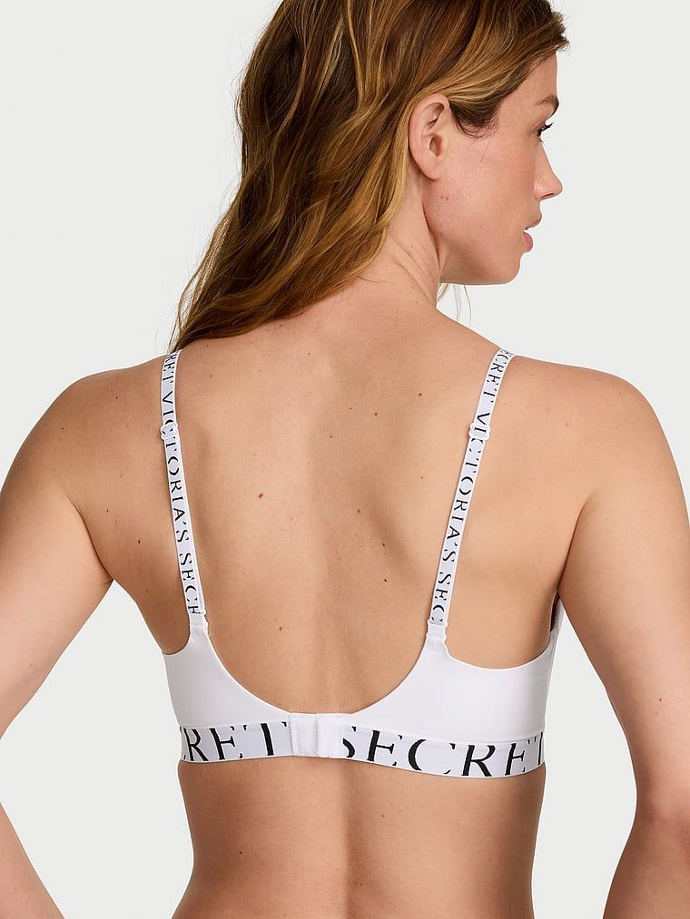 Sutiene ușor căptușit, fără sârmă, CoolBra. Produsul este alb și provine din colecția de tricouri.