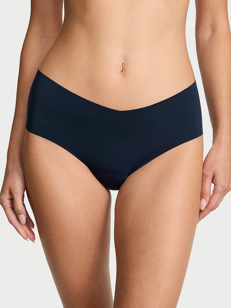 Chiloți fără cusură cu bretele la spatele modelului No-Show Strappy Cheeky. Produsul este albastru și provine din colecția No-Show.