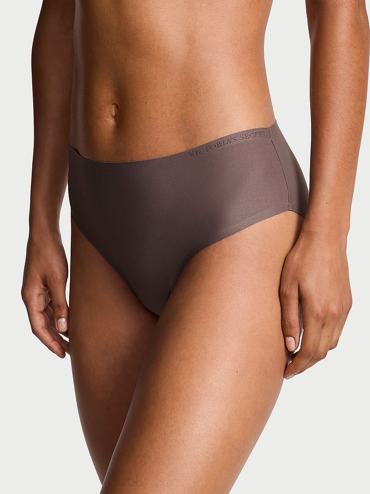 Chiloți bikini flexibili din microfibră. Produsul este gri și provine din colecția Body by Victoria.