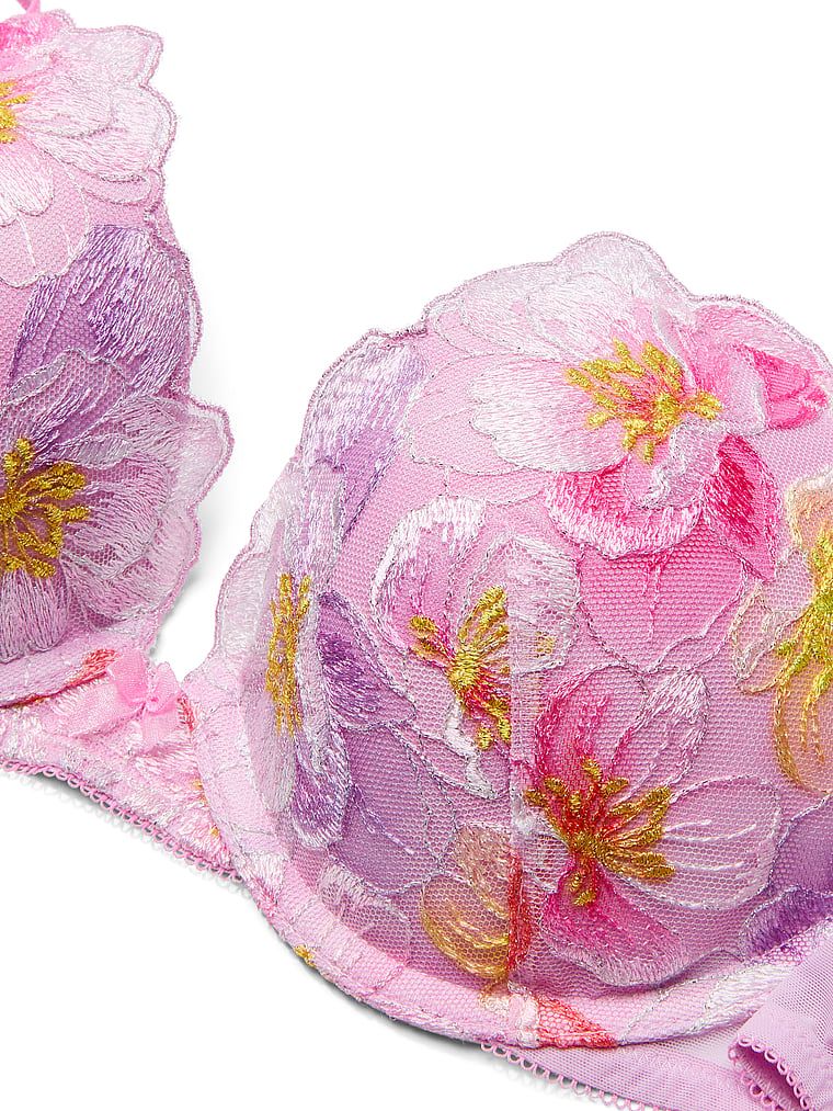 Sutien push-up cu broderie în acuarelă. Produsul este modelat și provine din colecția Dream Angels.