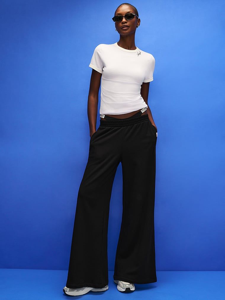 Pantaloni de bumbac cu picioare late Off-Duty. Produsul este negru și provine din colecția Angel Essentials.