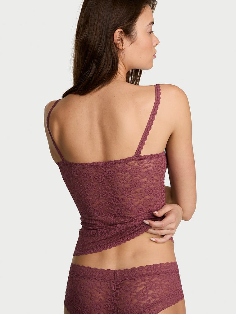 Blu din dantelă cu bretele subțiri Camio. Produsul este roz și provine din colecția Victoria's Secret.