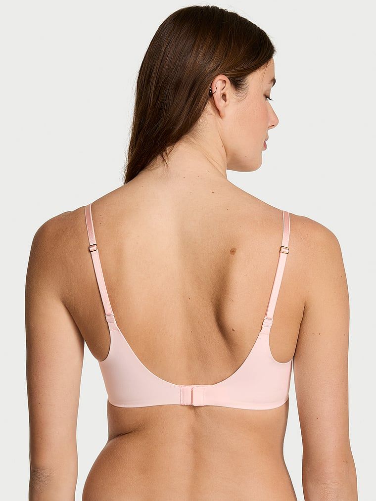 Sutien Smooth Demi ușor căptușit. Produsul este roz și provine din colecția Love Cloud.