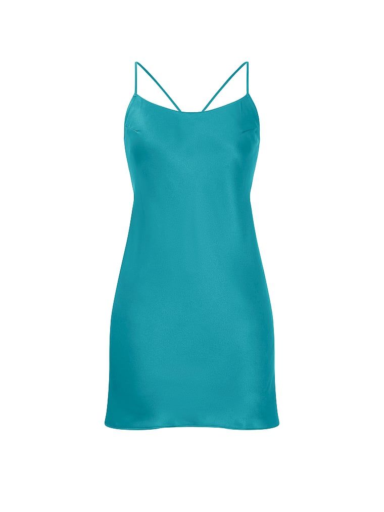 Cămașă de noapte din satin cu bretele subțiri care lasă la vedere spatele Open-Back Slip. Produsul este albastru și provine din colecția Victoria's Secret.