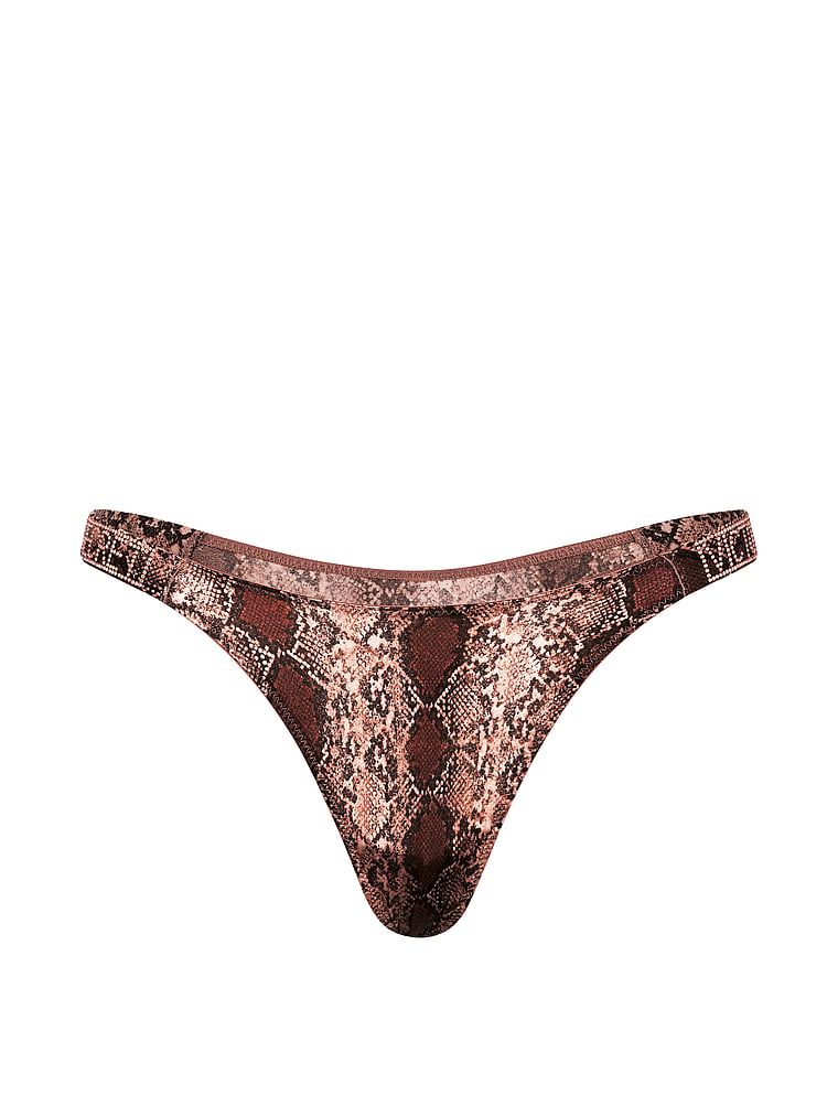 Tanga cu bretele lucioase Shine Strap. Produsul are o culoare cu model și provine din colecția Very Sexy.