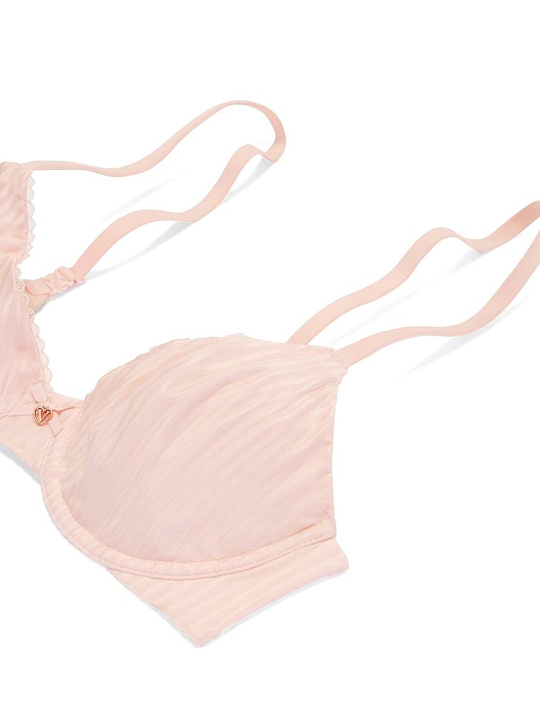 Invisible Lift Demi stien. Produsul este roz și provine din colecția Body by Victoria.