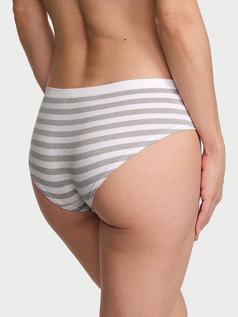 Chiloți fără cusură Hiphugger fără cusură. Produsul este modelat și provine din colecția Seamless (Seamless Collection).