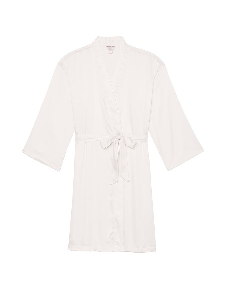 Halat de baie midi din satin. Produsul este alb și provine din colecția Victoria's Secret.