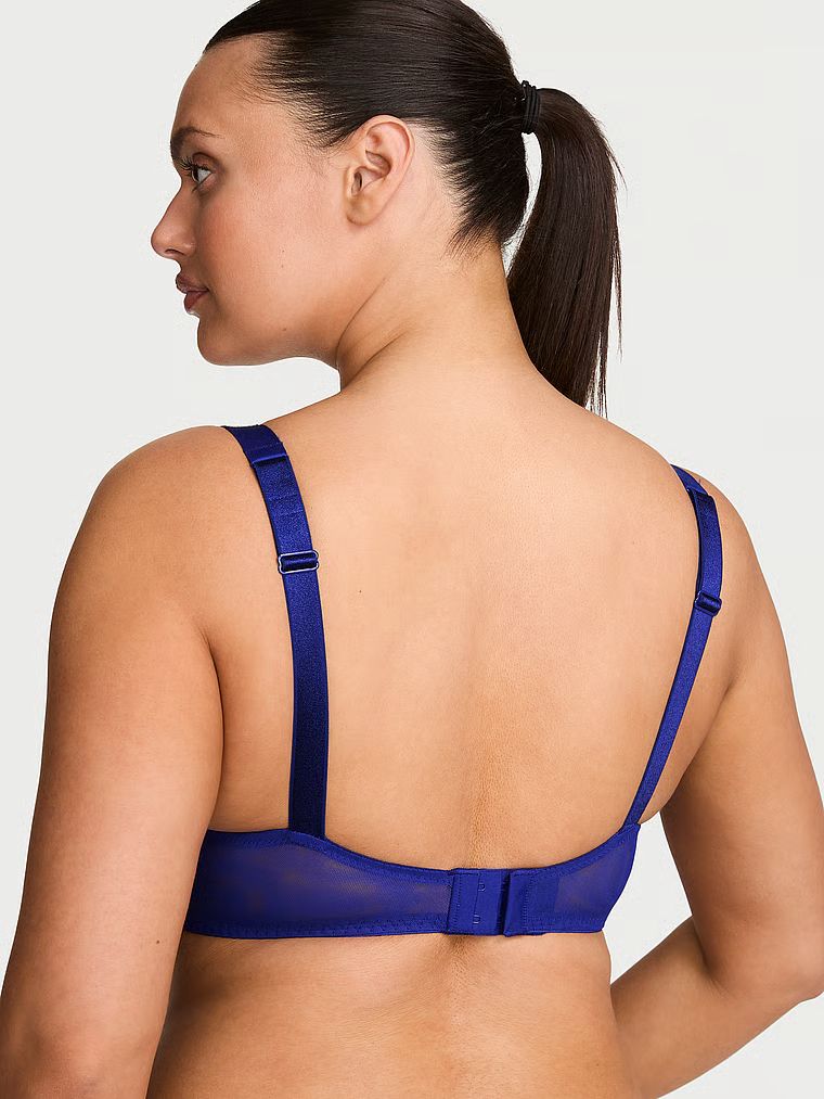 Sutien cu dantelă push-up care mărește pentru 2 mărimi Bombshell Shine Strap. Produsul este de culoare albastră și provine din colecția Very Sexy.