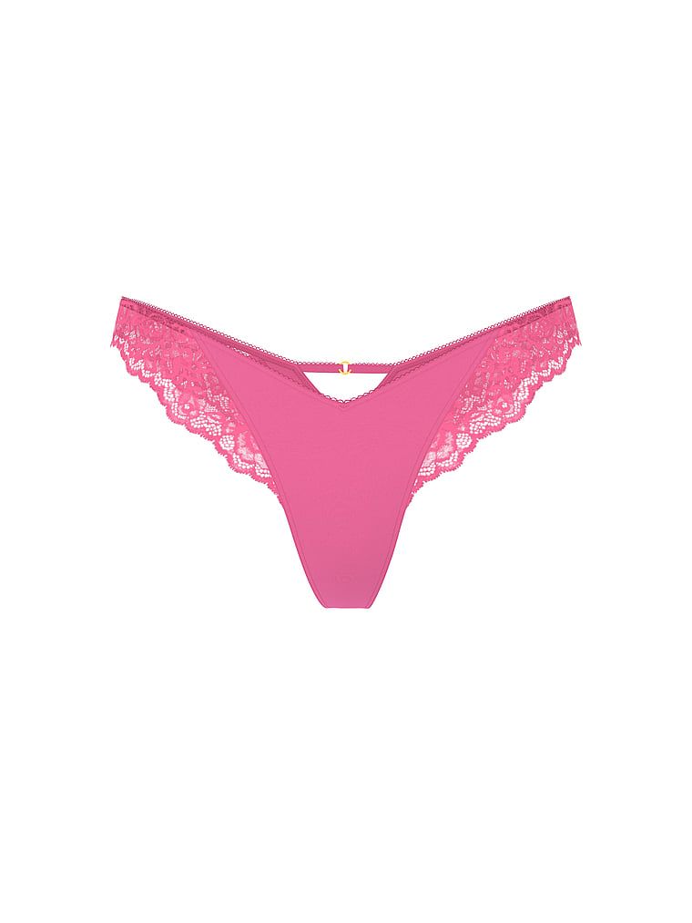 Tanga cu dantelă și picioare înalte, picior înalt cu margine din dantelă. Produsul este roz și provine din colecția Very Sexy.